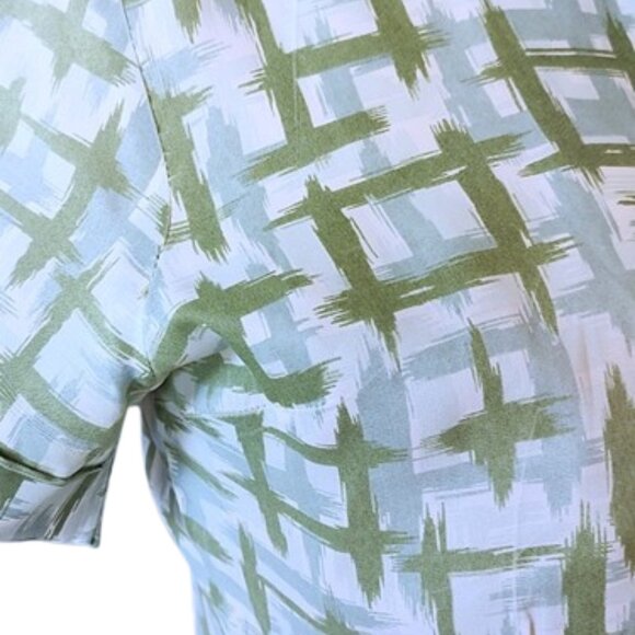 Green Print 1960s Vintage Fitted Short Sleeve Nylon Blouse Button Front - Picture 9 of 11